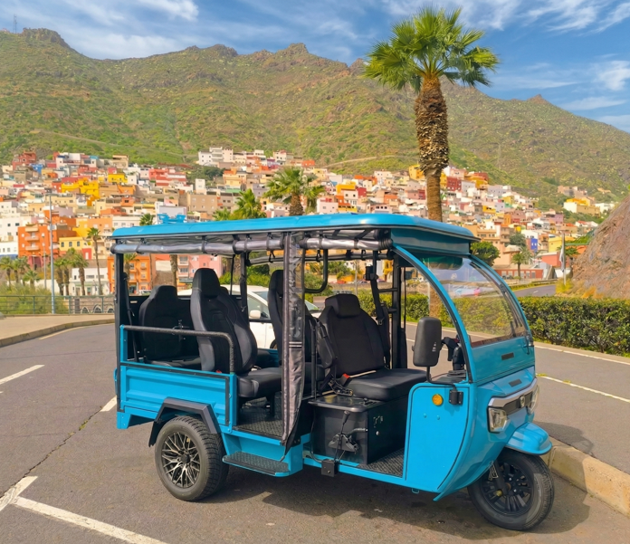 Toke Tuk - Santa Cruz de Tenerife